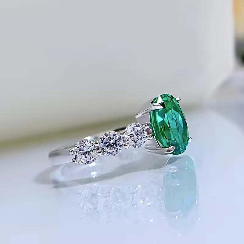 Emerald Victoria Ring