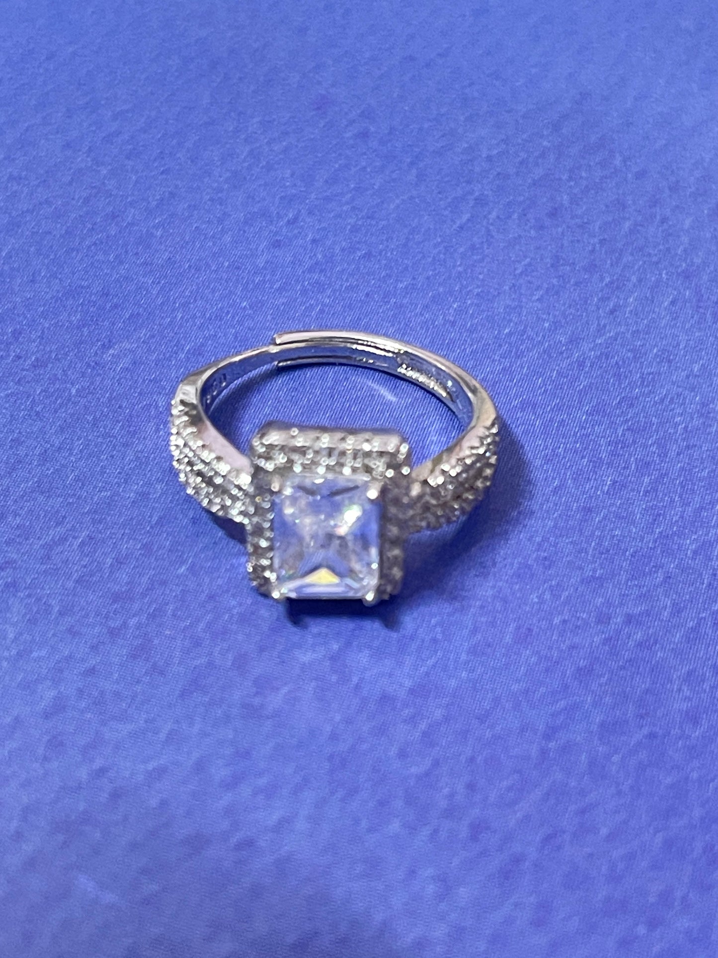 Serene Luxé Ring