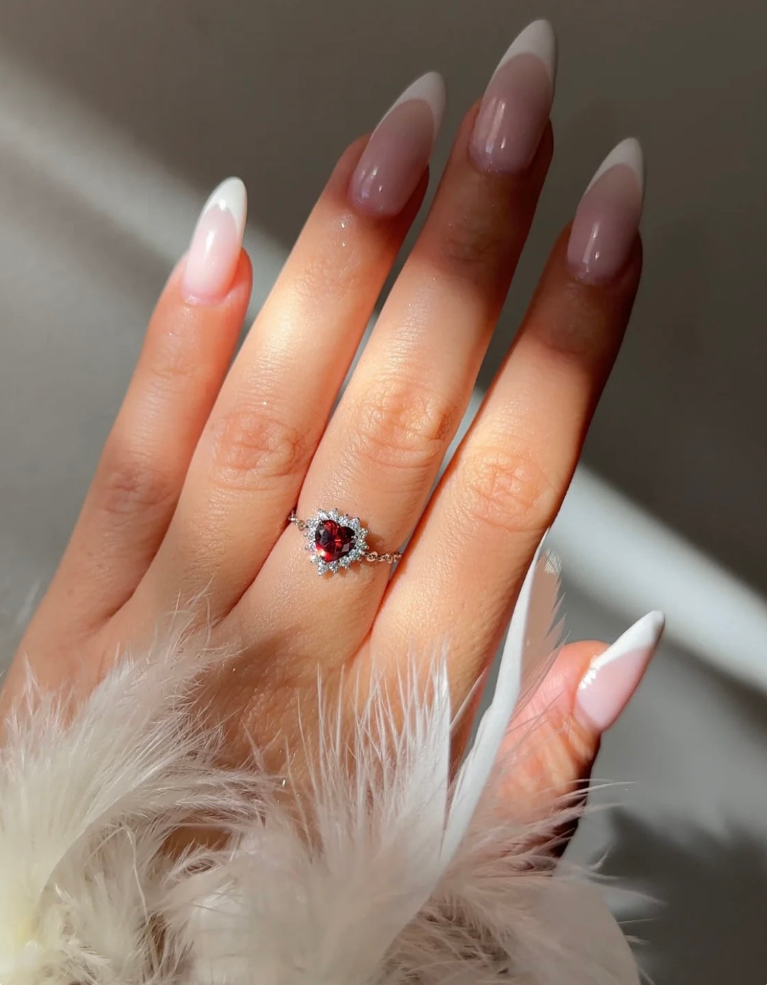 Anillo Corazón Encadenado – Heart Chained Ring (Red)