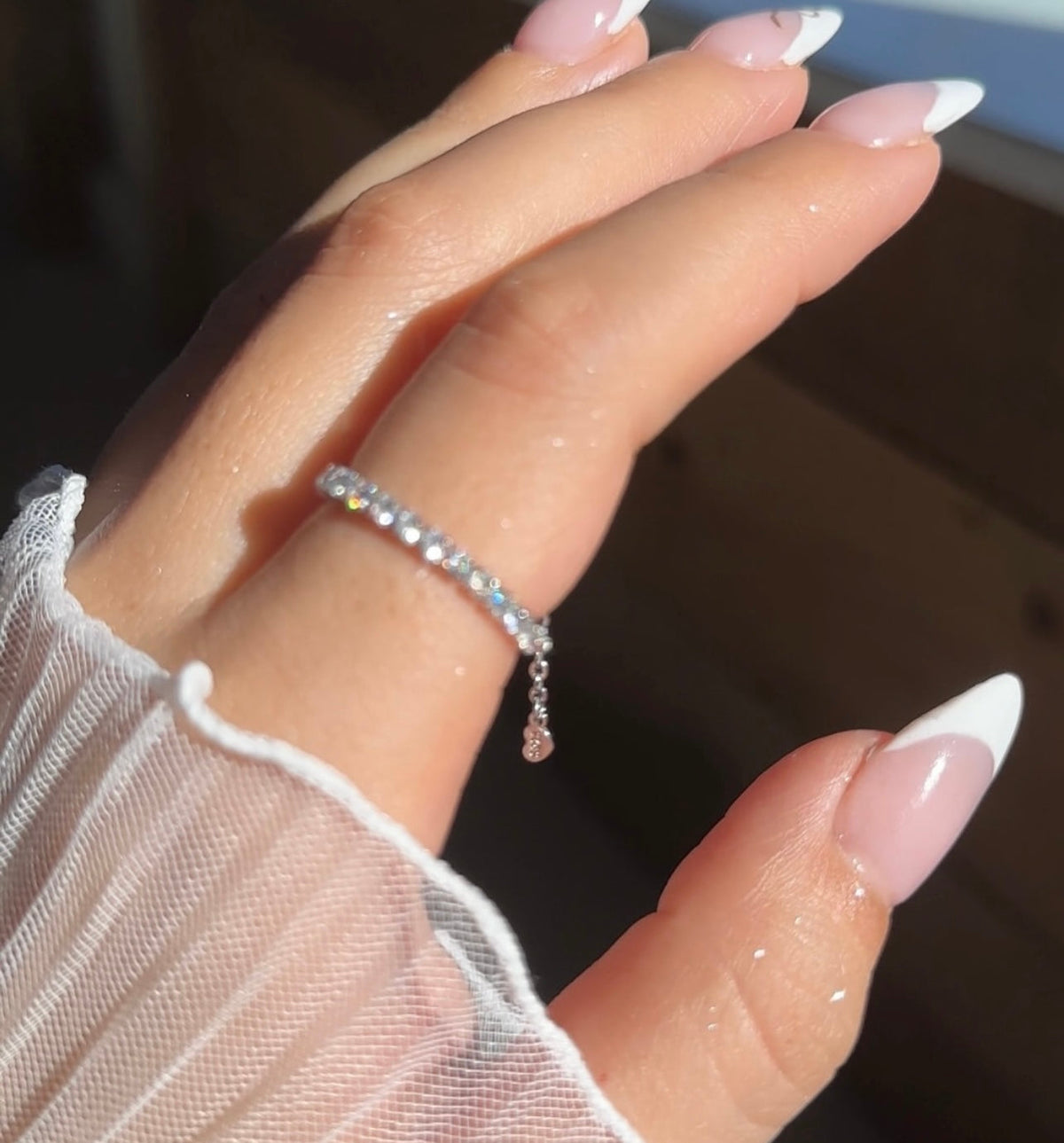 Mehr Adjustable Rhinestones Chain Ring