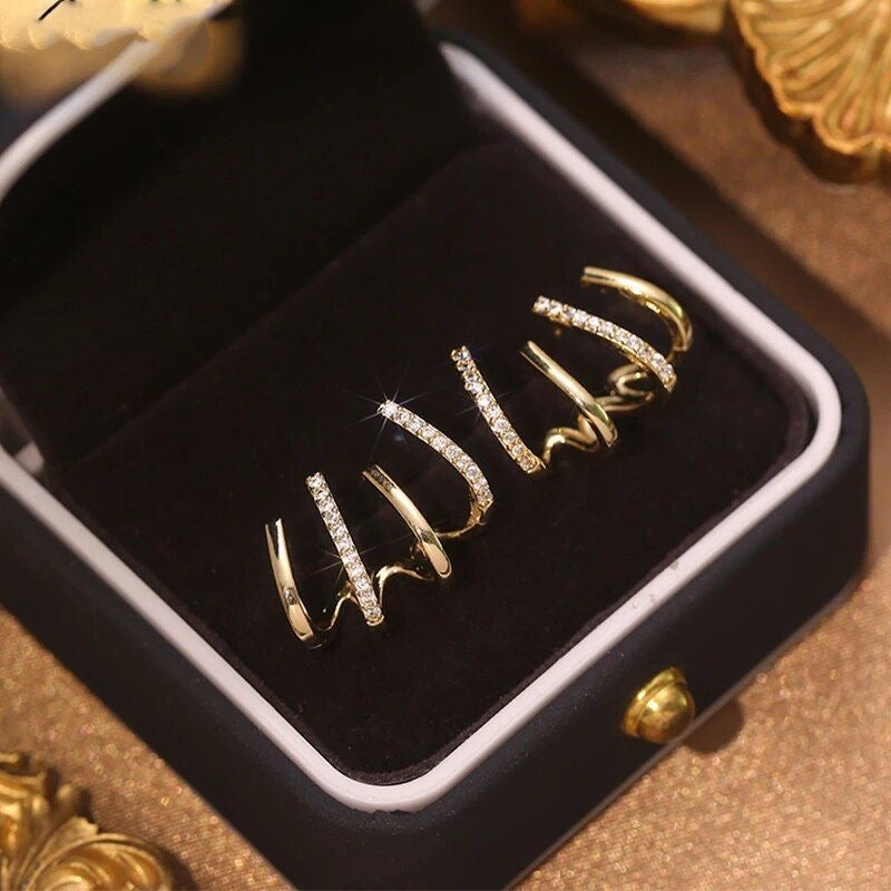 Statement Claw Earrings – 18K Gold Plated Copper