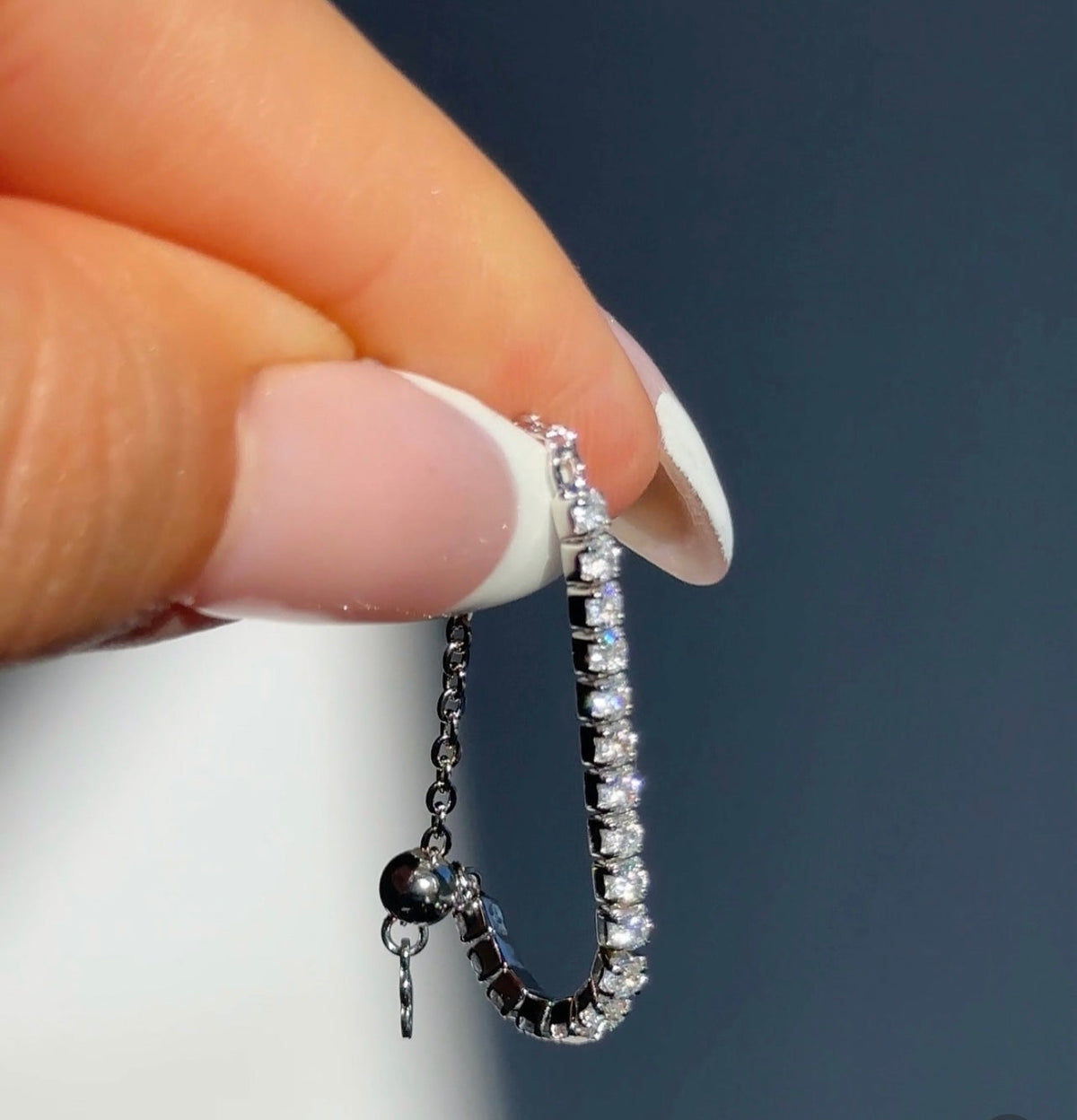 Mehr Adjustable Rhinestones Chain Ring