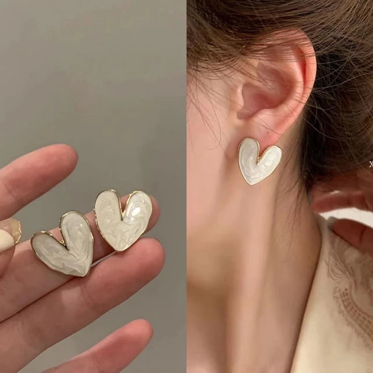 Feather-light Heart Earrings