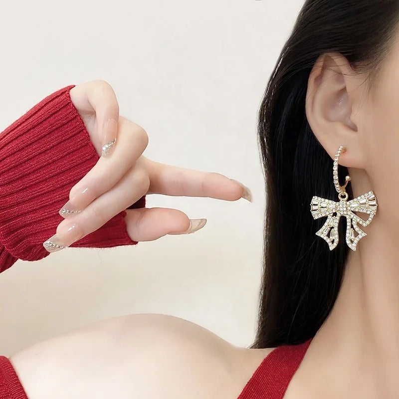 Vogue Vivid Bow Earrings