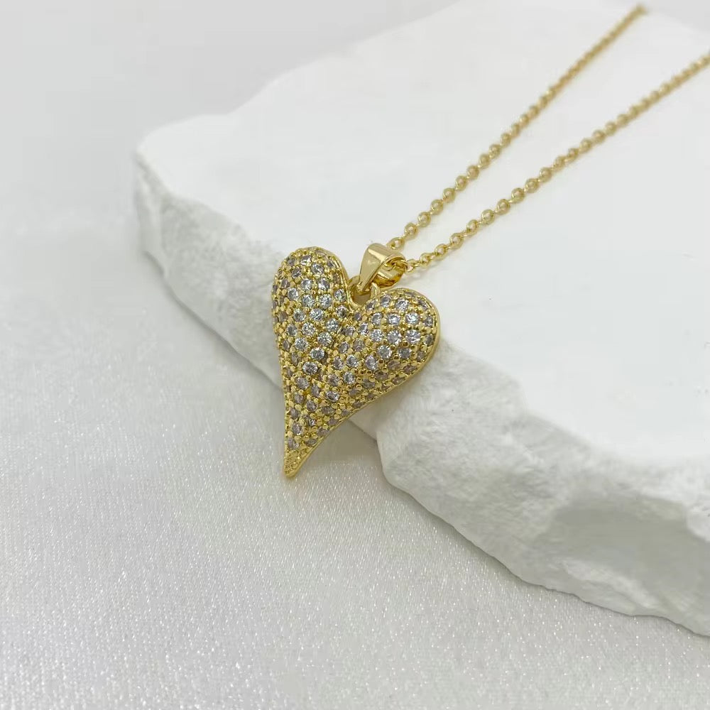 Royalé Heart Pendant