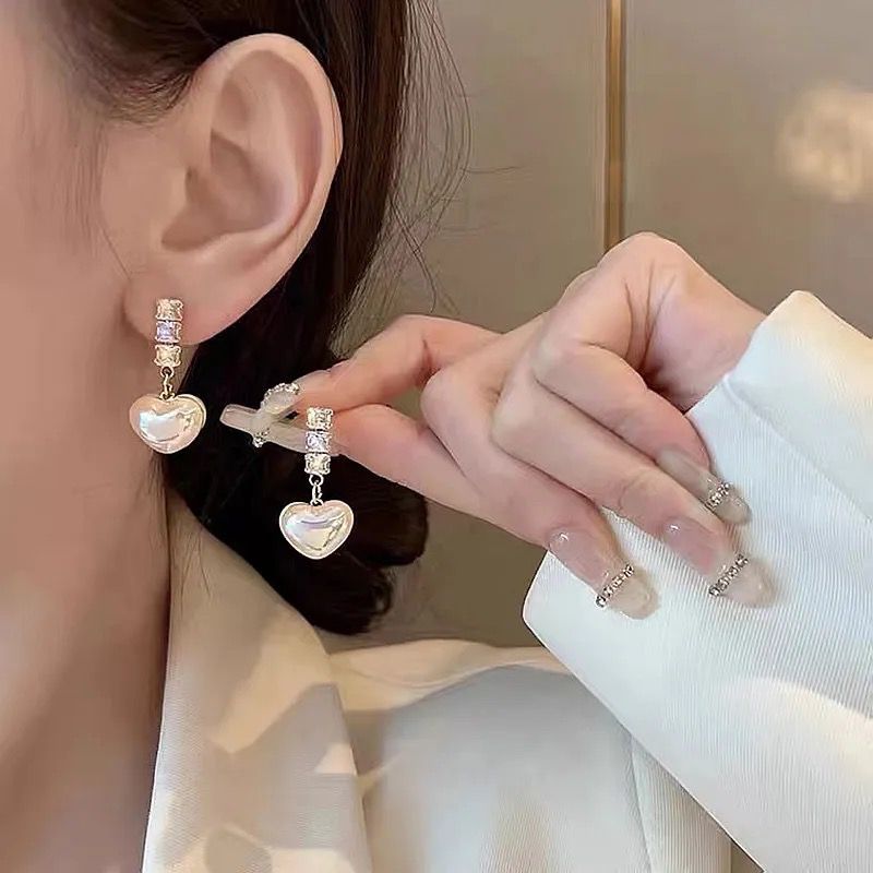 Korean Style Stone Decor Gold Needle Drop Heart Shape Earrings