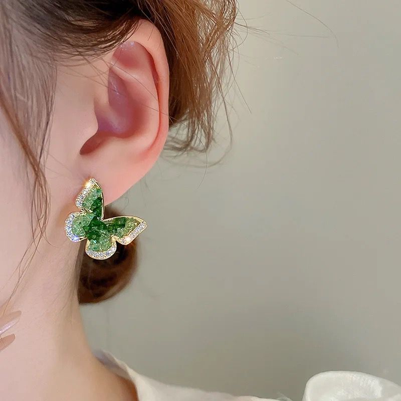 Western Korean Green Studs