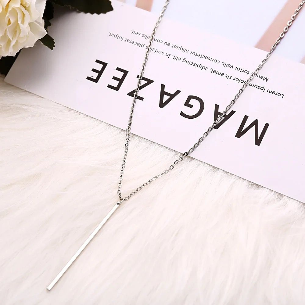 Silver Stylish Long Pin Drop Neckpiece