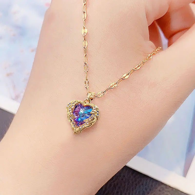 Heart Diamond stone Gold Pendant Necklaces Anti Tarnish Chain