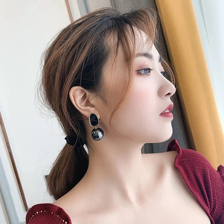 Hong Kong Style Earrings